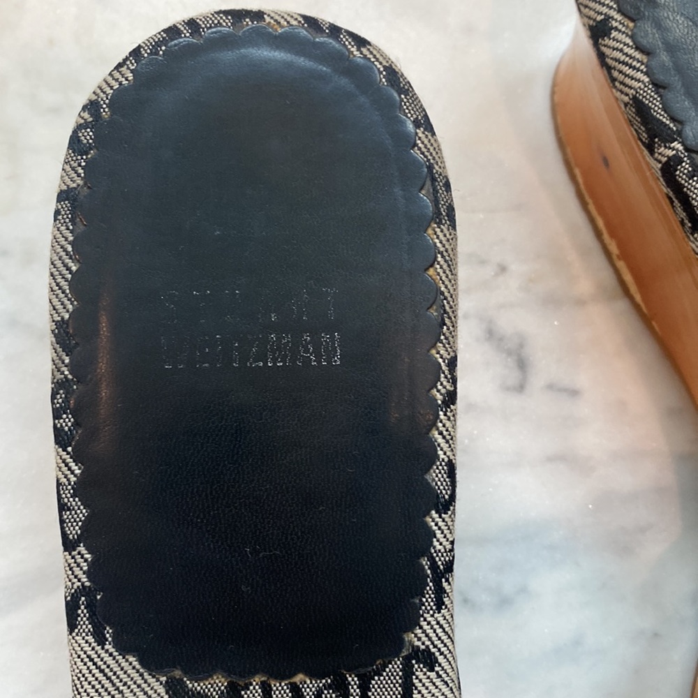 Stuart Weitzman Graffiti Logo Buckle Wooden Sandal Wedge - Picture 3 of 7